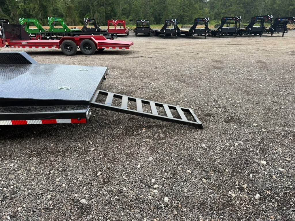 2026 Load Trail CZ 83X20 Tandem Axle Sport Hauler Trailer 7K LB - Image 9